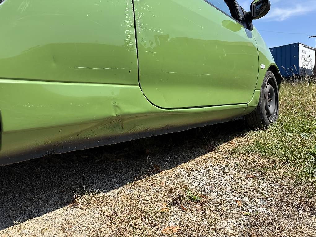 Autos: Twingo dans l'état  – D'occasion à Pizy par dom13 4