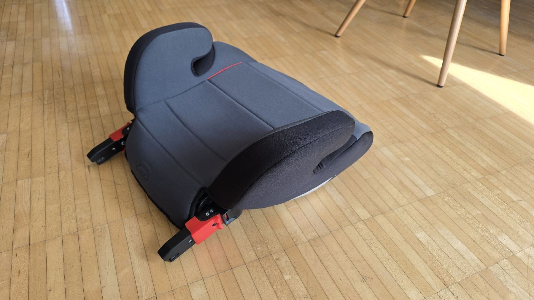 Osann Seggiolini per auto: OSANN Sitzerhöhung isofix – Usato da Zürich venduto da maxx_66 5