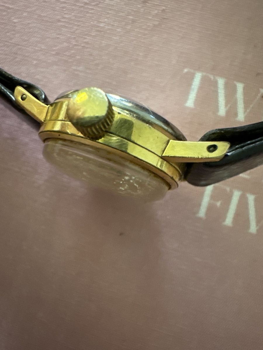 Tissot Orologi: Tissot Automatic Vintage Watch 1960s – Usato da Binningen venduto da Sophiescloset 3