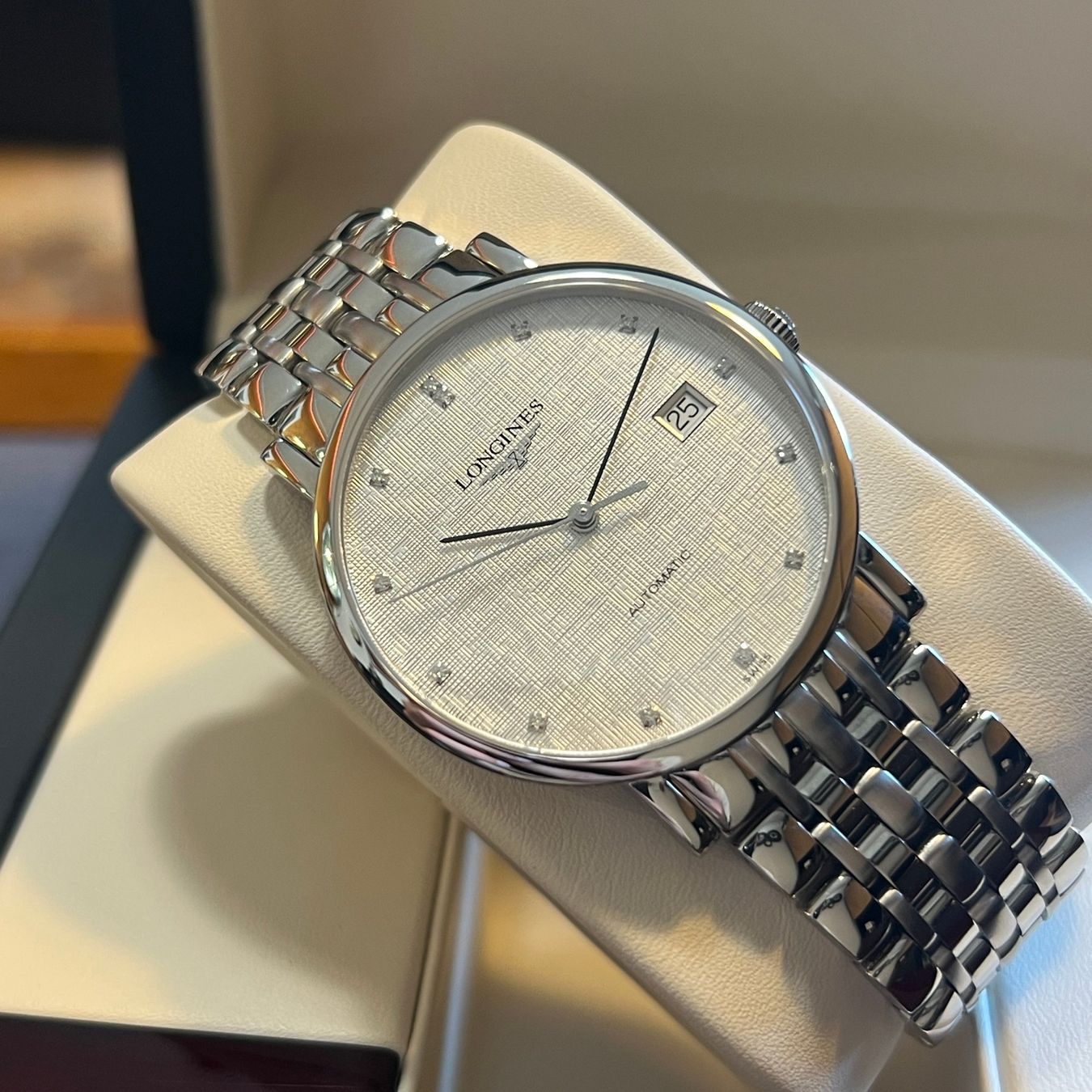 Longines Orologi: Longines Elegant Automatic 2026 Full Set L4.810.4.77.6 – Usato da Carouge GE venduto da Watchaser 7