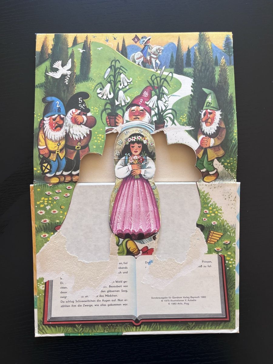 Bücher: Schneewittchen Pop-Up-Buch von Kubasta, Vintage – Gebraucht aus Basel von Nath- 1