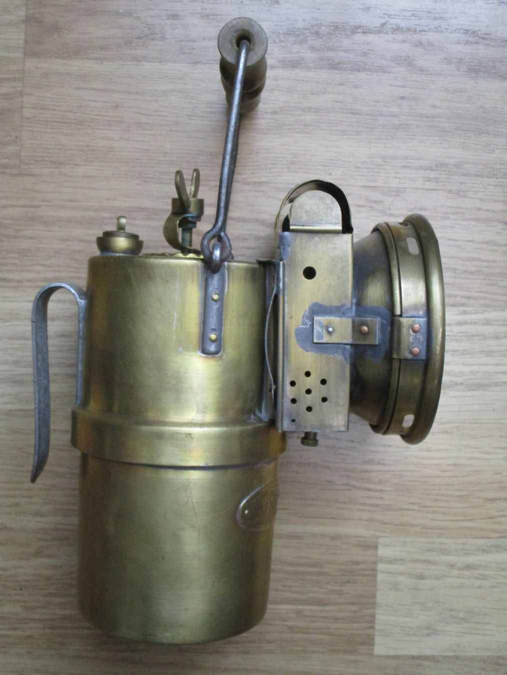 Lampes: Antike Karbitlampe  DECKER NEUCHATEL – D'occasion à Heimberg par Lupo57