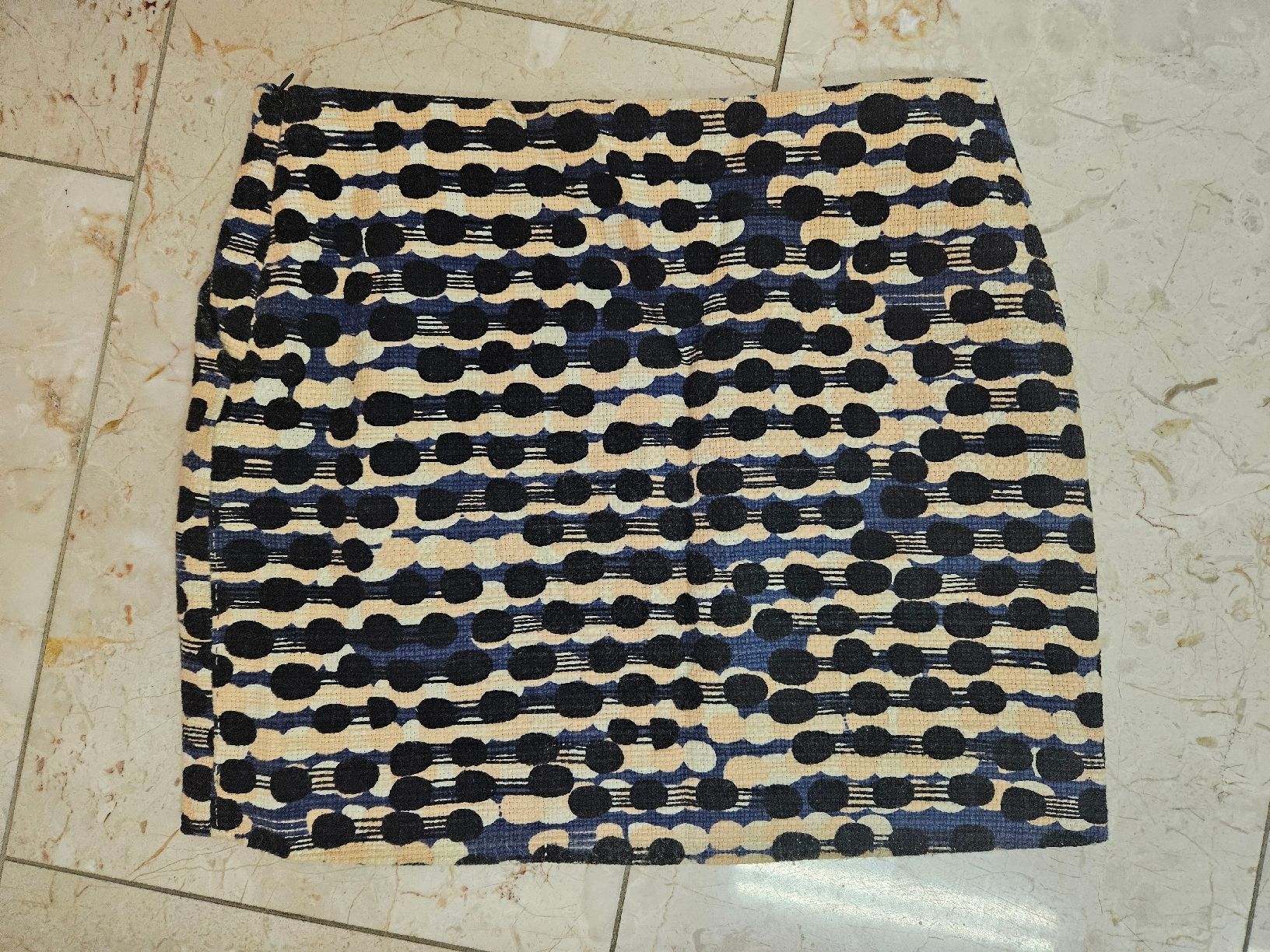 Diane von Furstenberg Gonne: Diane von Furstenberg skirt – Usato da Zürich venduto da ker_r28q 2