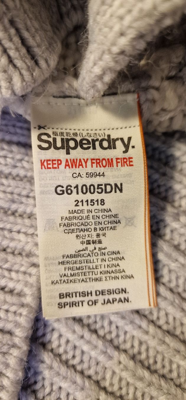 Superdry Maglioni & Felpe: Warmer Superdry Strickpullover Gr. S  grau weiss – Usato da Langnau am Albis venduto da may182 3