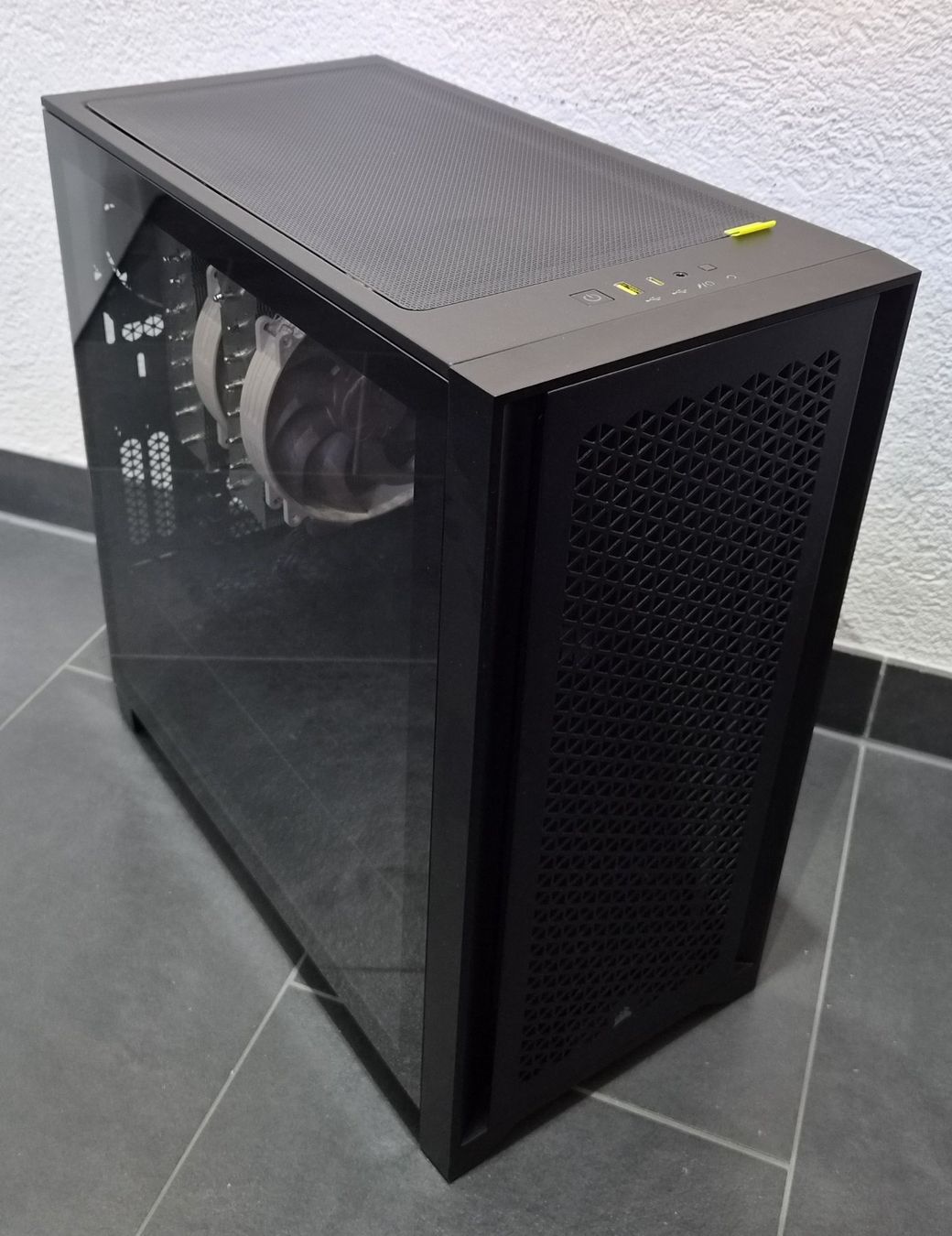 Corsair PCs: Ordinateur Fixe Corsair AMD Ryzen 9 9950X – Gebraucht aus Chatel-St-Denis von Teck7 1