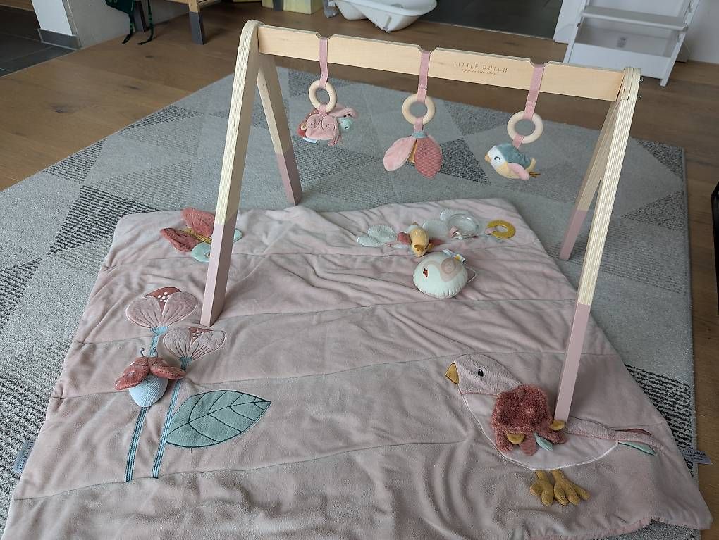 Tappeto da gioco: Little Dutch Spielbogen mit Krabbeldecke – Usato da Ermatingen venduto da MIusEDU