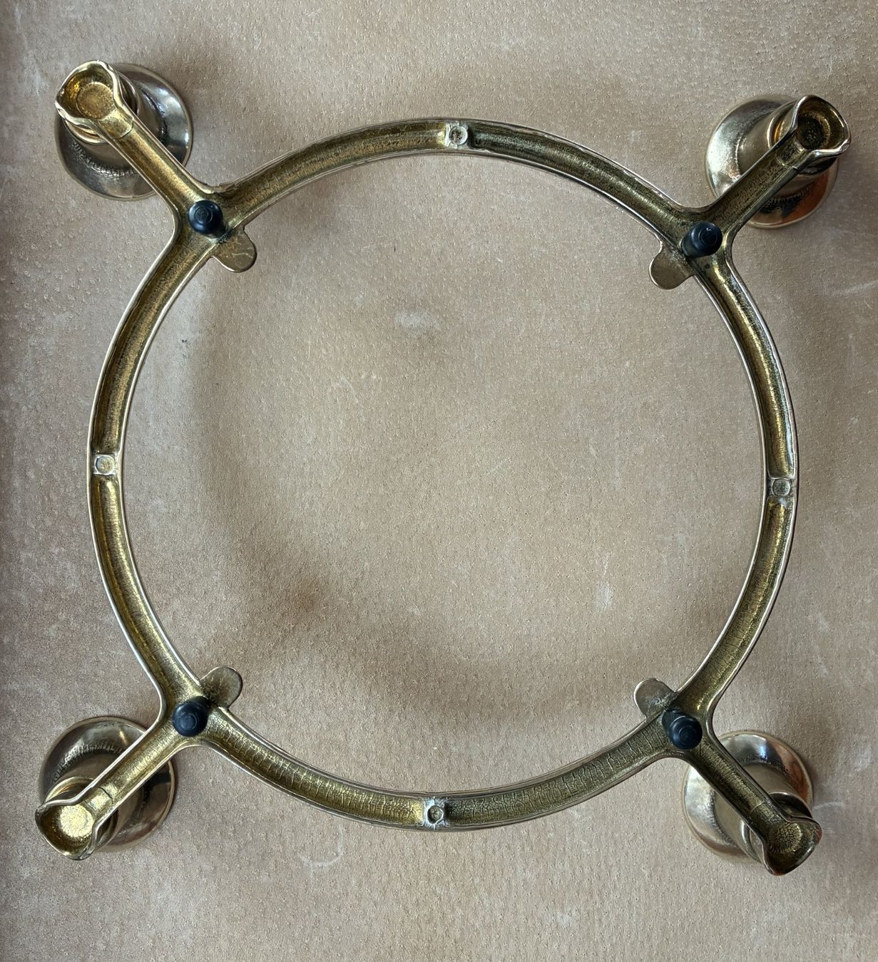 Portacandele: Vintage Runder Kerzenhalter aus Messing – Usato da Ringgenberg BE venduto da ziggythecat 1