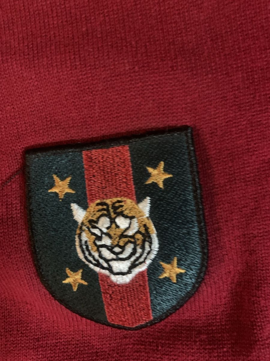 Gucci Pullover & Sweatshirts: Gucci Tiger Wappen Pullover  – Gebraucht aus Bergdietikon von zor_856j 4