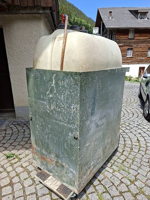 Riscaldamento: Heizöltank Dieseltank mit Handpumpe – Usato da Saxeten venduto da bhmotorsport 2