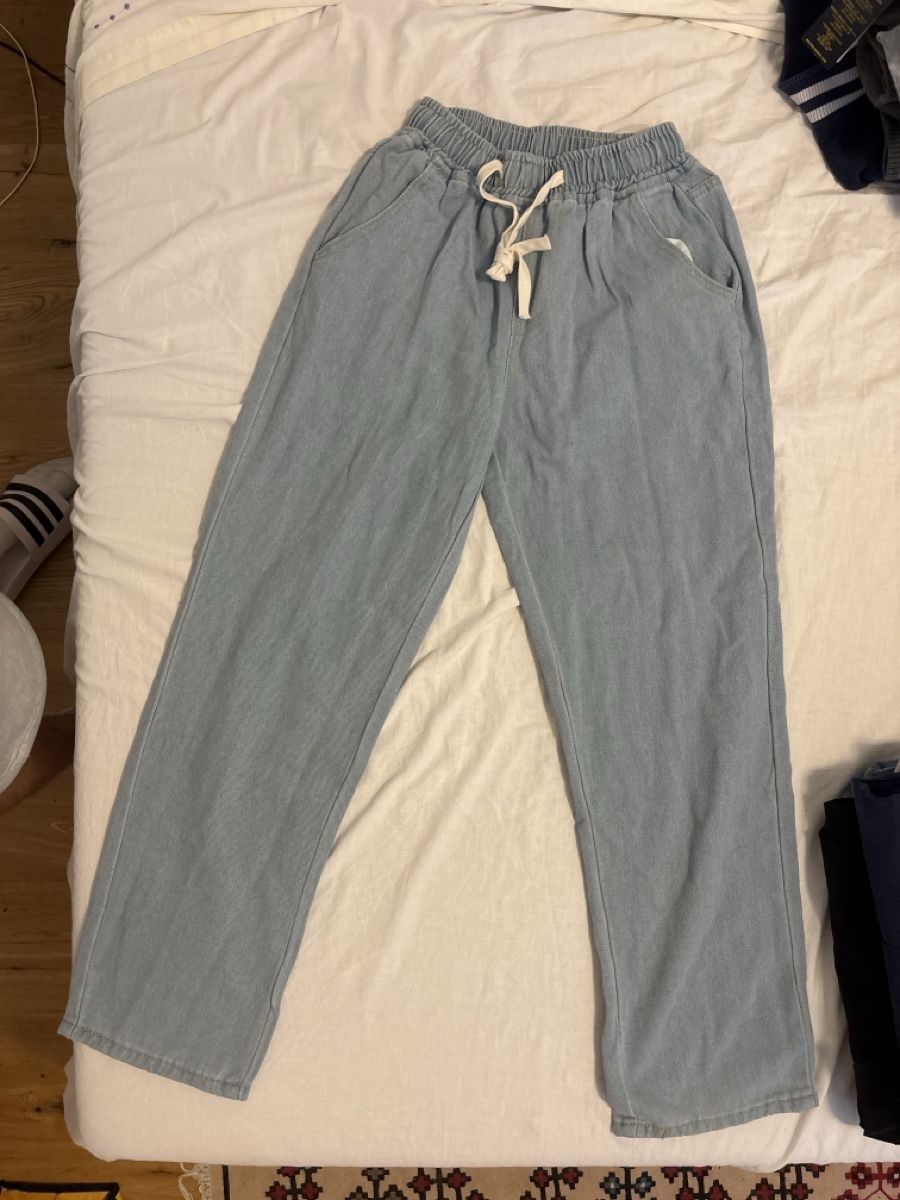 Jeans: Hellblaue Jeans Joggers Grösse M – Neu (gemäss Beschreibung) aus Münchenstein von FlavioDe