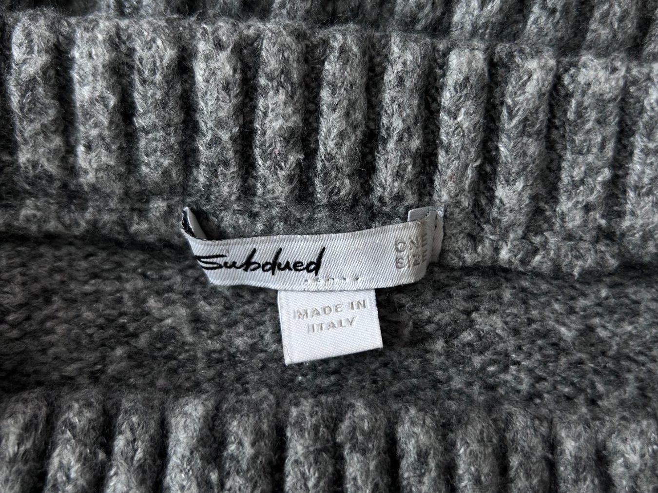 Brandy Melville Pulls & Sweat-shirts: Subdued Cropped Pullover – D'occasion à St. Gallen par look-twice 3