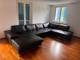 Schwarzes Ledersofa in U-Form, ab CHF 1.–