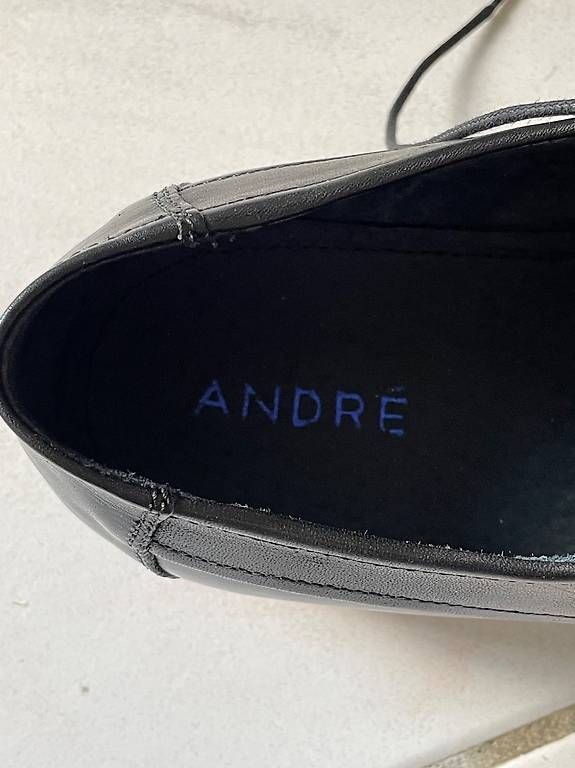Scarpe da uomo: ANDRE Leder Schuhe grosse 44  – Usato da Weiach venduto da Jippiich 3