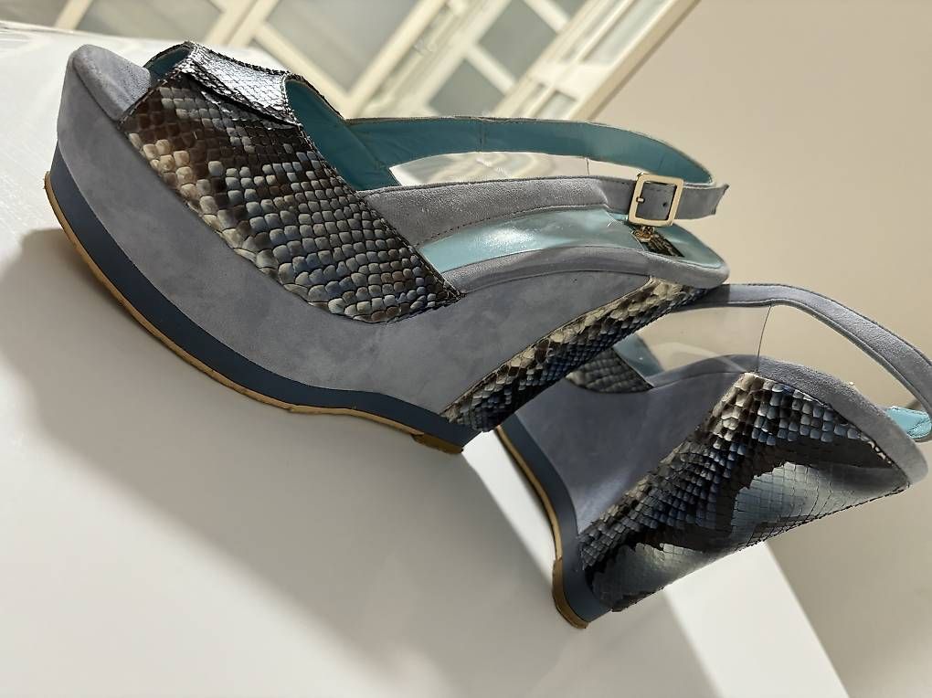Scarpe da donna: Vendo le zeppe Roberto Botticelli – Usato da Soazza venduto da afa_r6cx 1