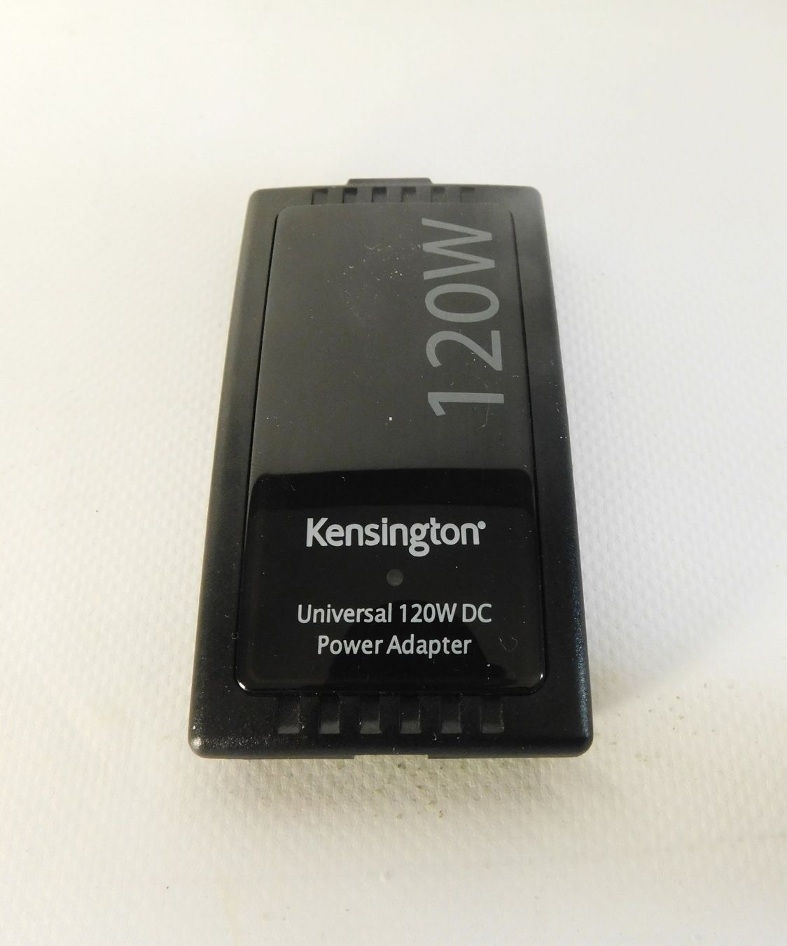 Kensington Caricabatterie: Auto Laptop Ladegerät 120W Universal – Usato da Emmenbrücke venduto da Neverlaand-22 1