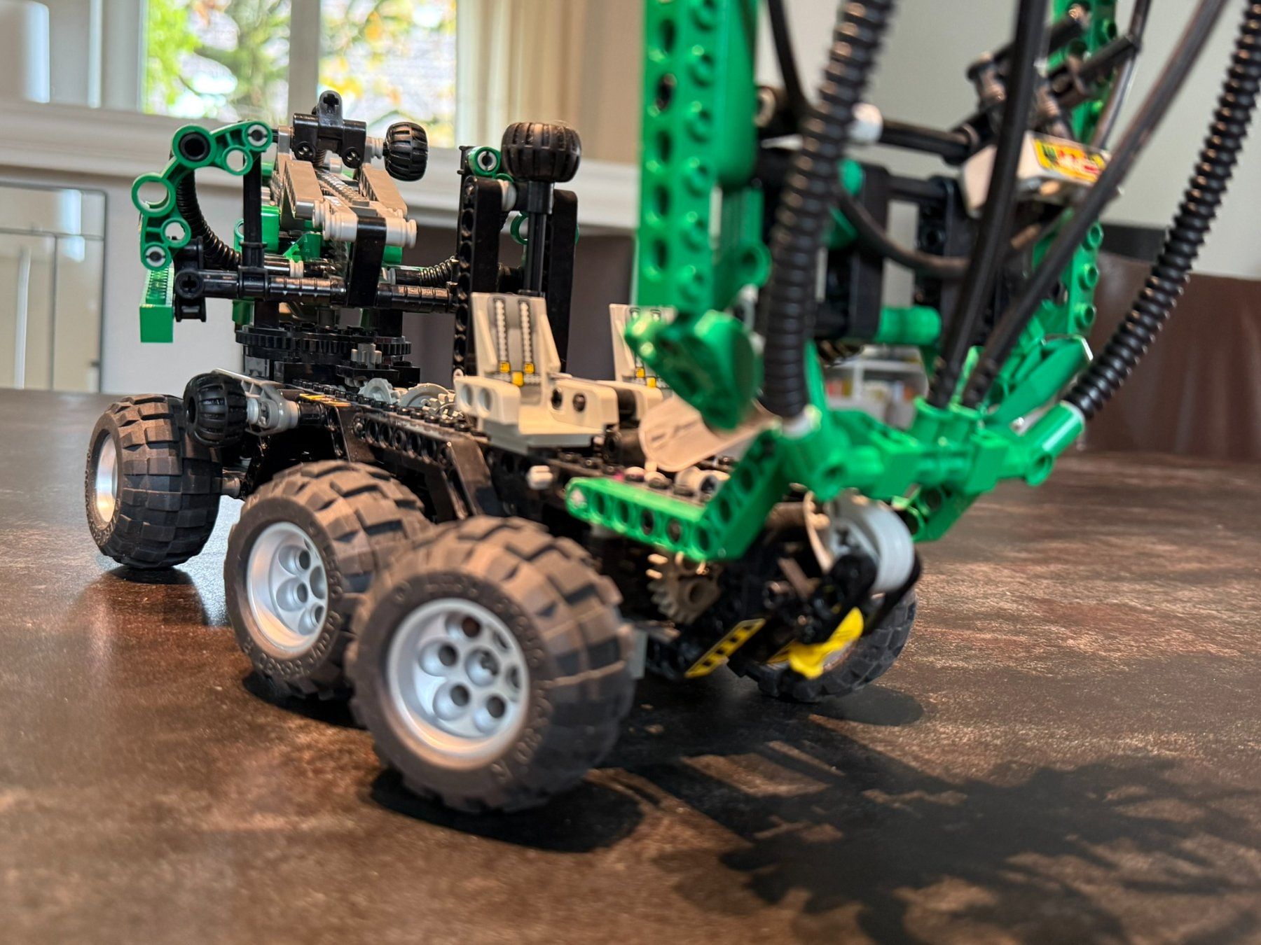 Lego Kit di costruzioni: LEGO TECHNIC 8446 Monster Kranwagen – Usato da Kirchdorf AG venduto da milmio 4