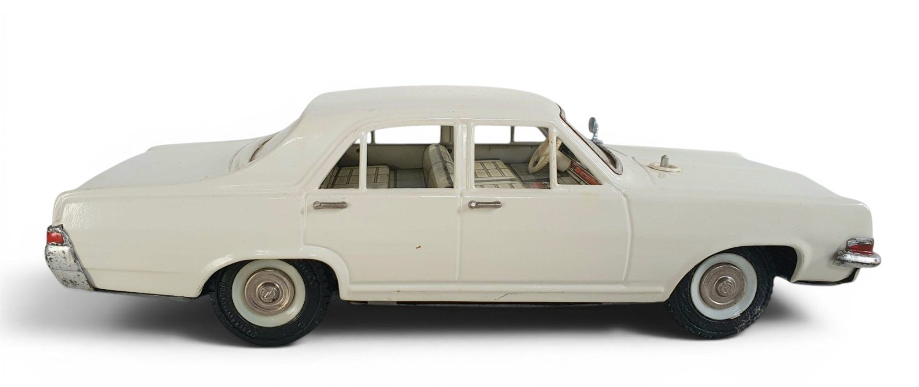 Schuco Giocattoli: Schuco Opel Admiral mit Batterieantrieb – Usato da Rickenbach b. Wil venduto da klassikmarkt.ch 3