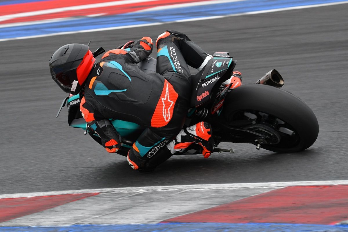 Alpinestars Lots de vêtements: Alpinestars Lederkombi 1-Teiler – D'occasion à Einigen par Noname_17 3
