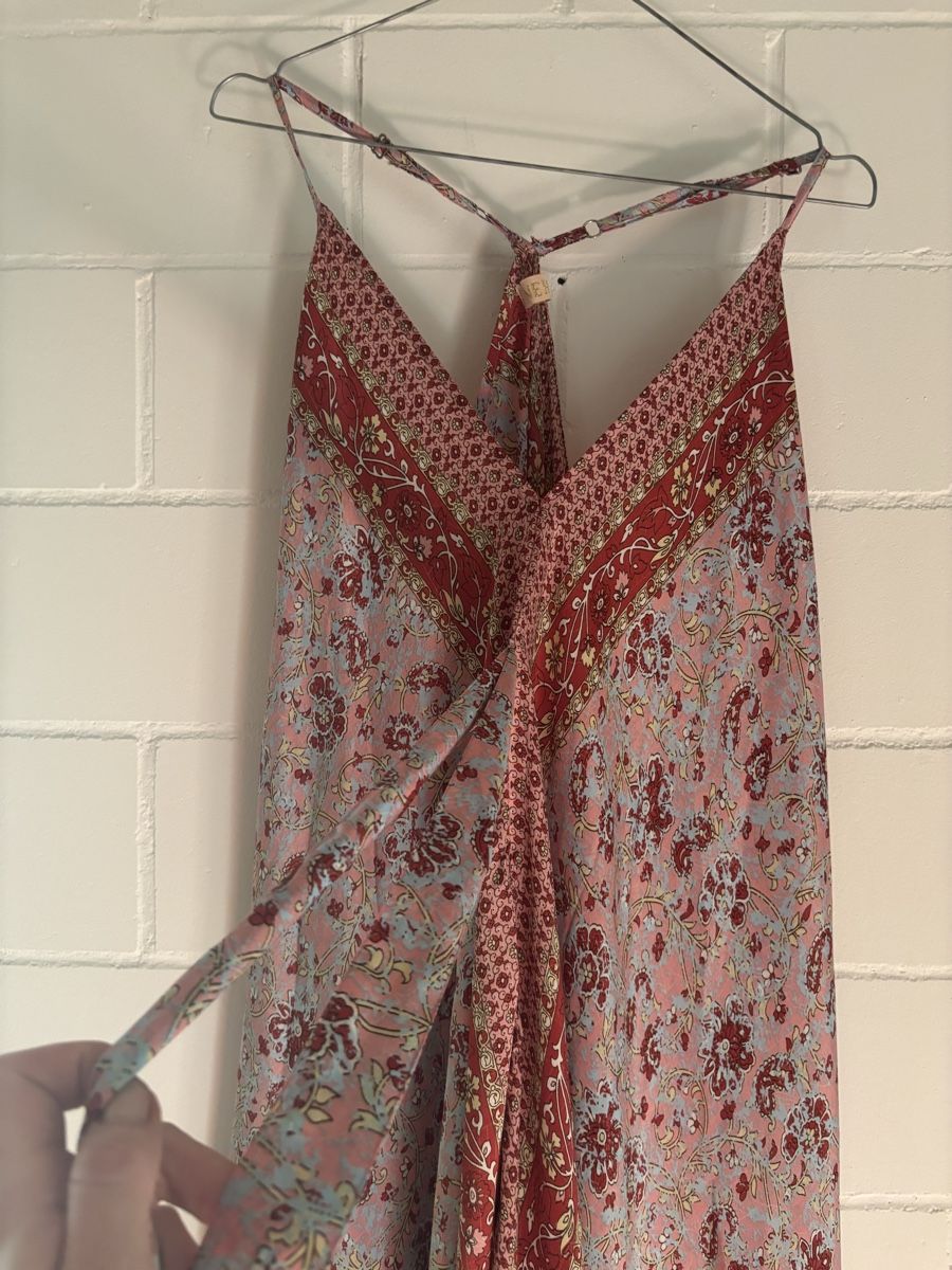 Kleider: Maxikleid mit Blumenmuster Grösse S-L – Gebraucht aus Eggenwil von fur_5p96 3