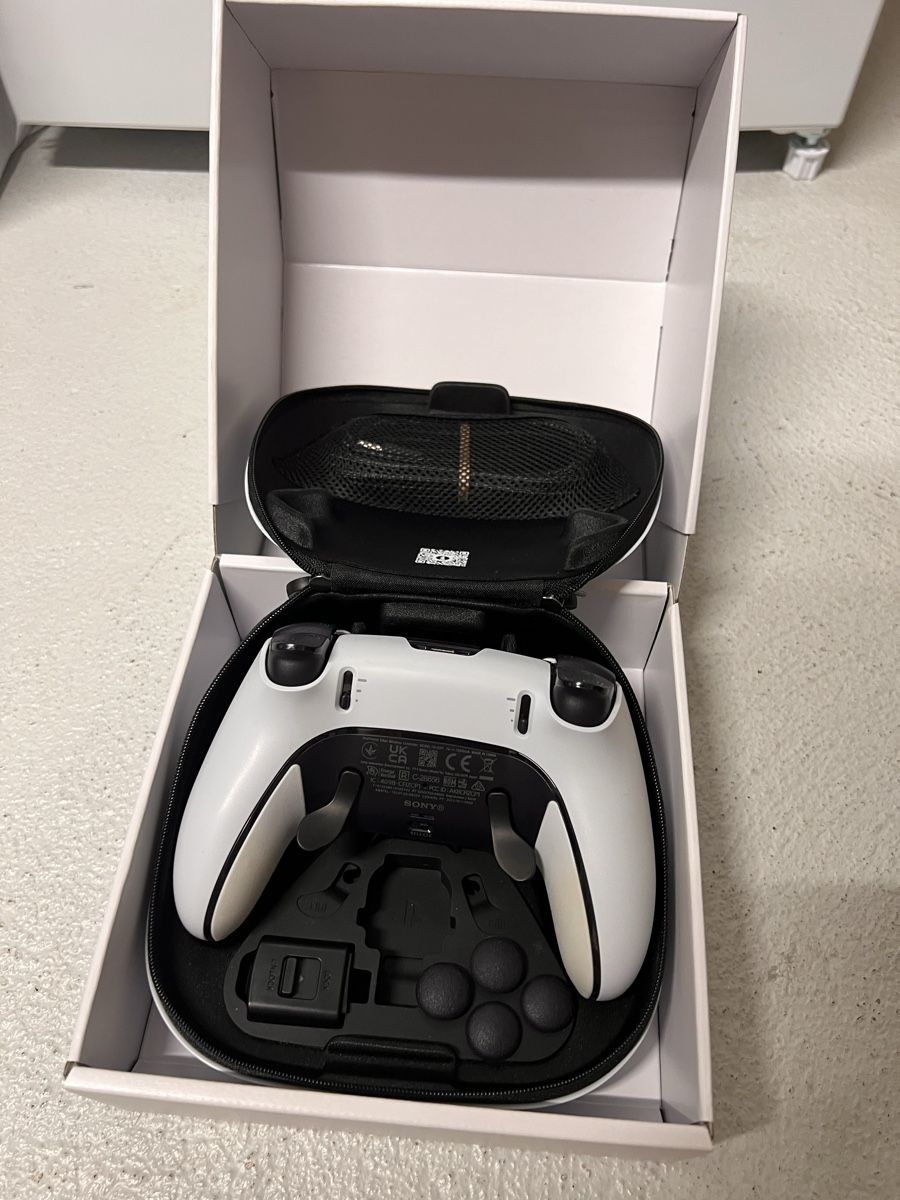 Sony Controller: Sony PlayStation DualSense Edge Controller mit Case – Usato da Mönchaltorf venduto da Roby1989 2
