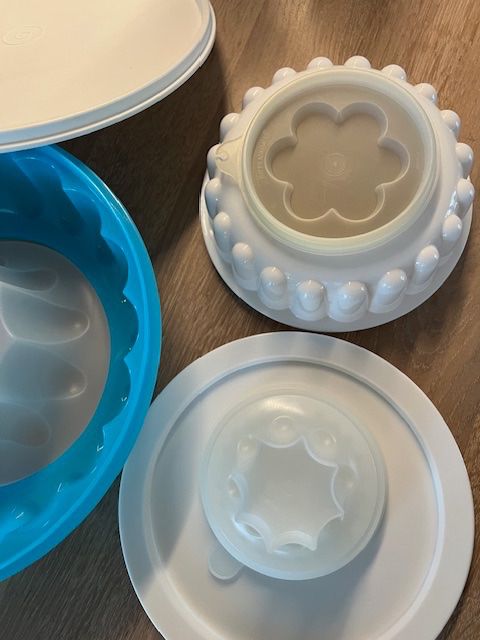 Tupperware Contenitori & Simili: Tupperware Caramel Flan Form Super Set Klein und Gross – Usato da Wuppenau venduto da Alfreg 4