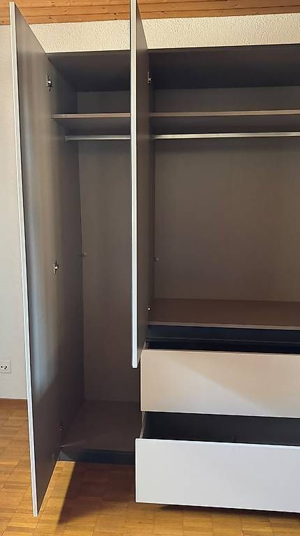 Schränke: Schrank – Gebraucht aus Tägerwilen von mia_x7n5 2