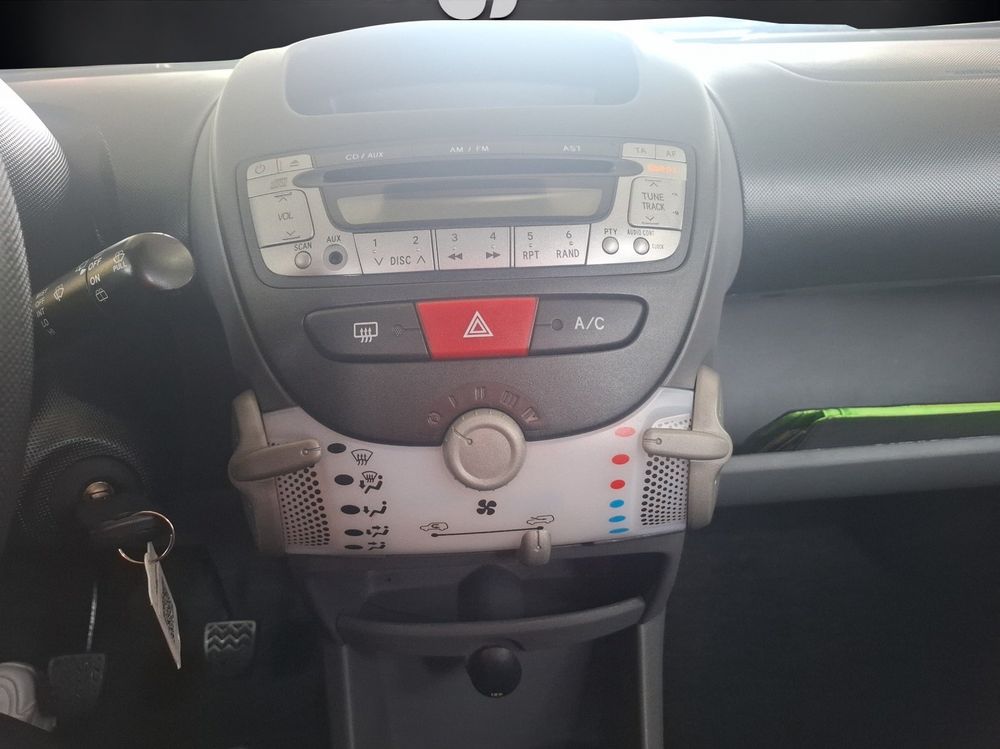 Peugeot Automobili: PEUGEOT 107 1.0 Trendy sehr gepflegt! – Usato da Baden venduto da GGBAG 7