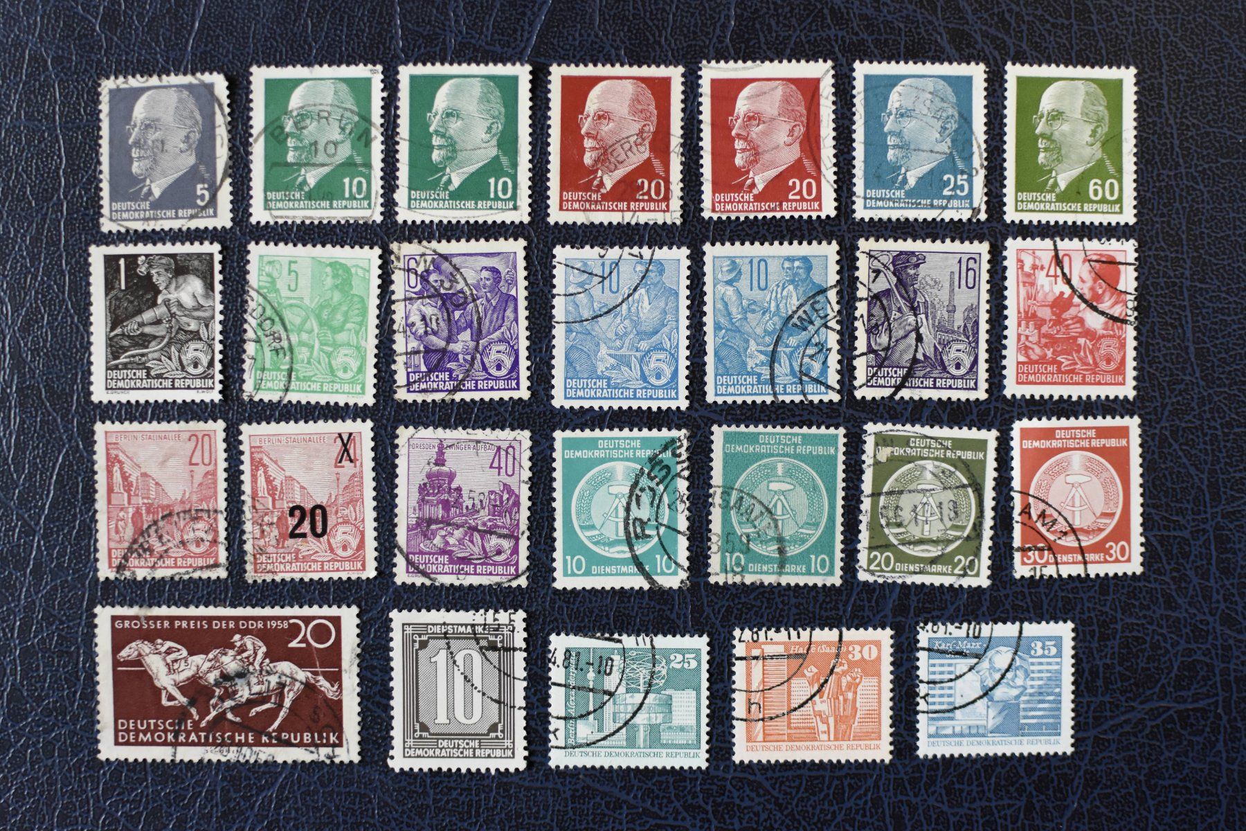 Tutti i francobolli: Lot timbres Allemagne RDA – Usato da Belmont-sur-Yverdon venduto da bichet02