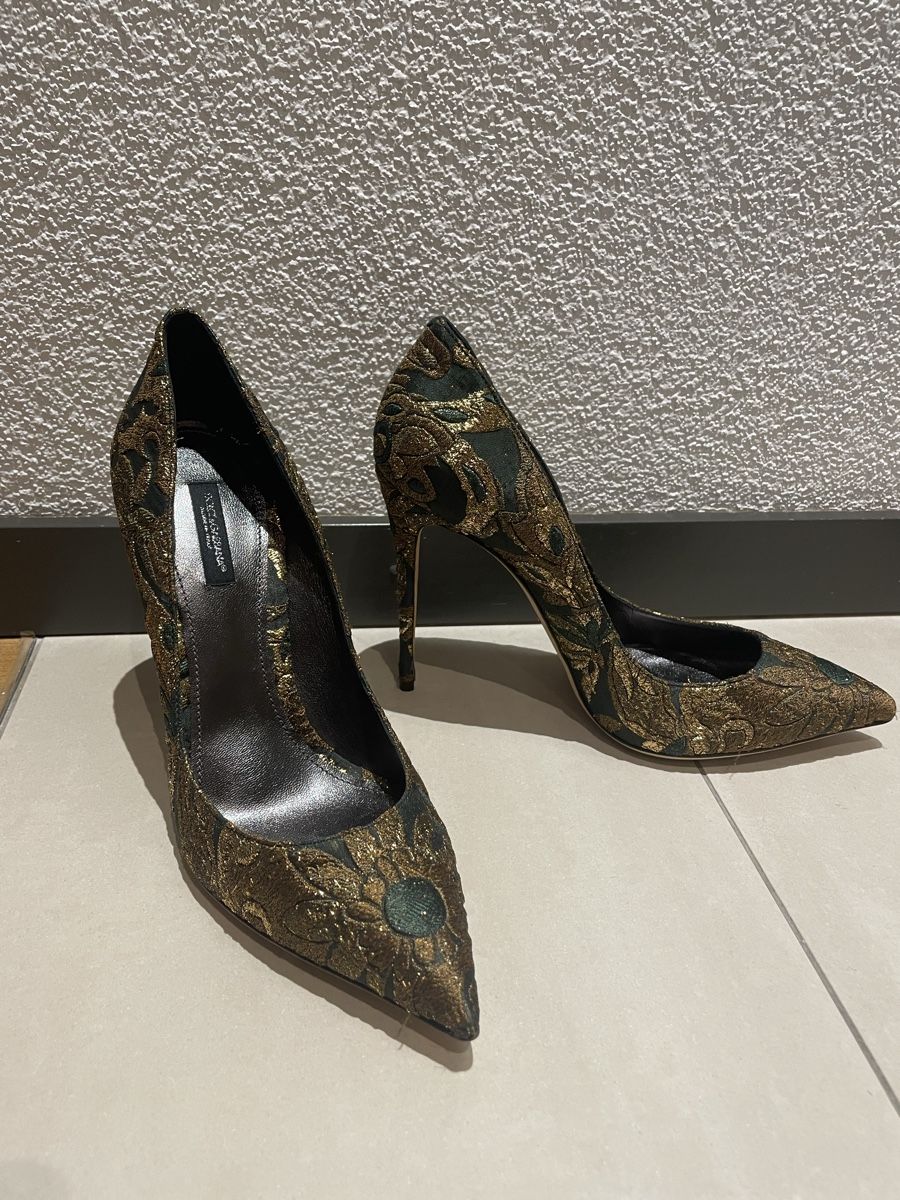 Dolce & Gabbana Scarpe da donna: Dolce & Gabbana heels, gold pattern, size 40 – Nuovo (secondo la descrizione) da Zürich venduto da Nat1978