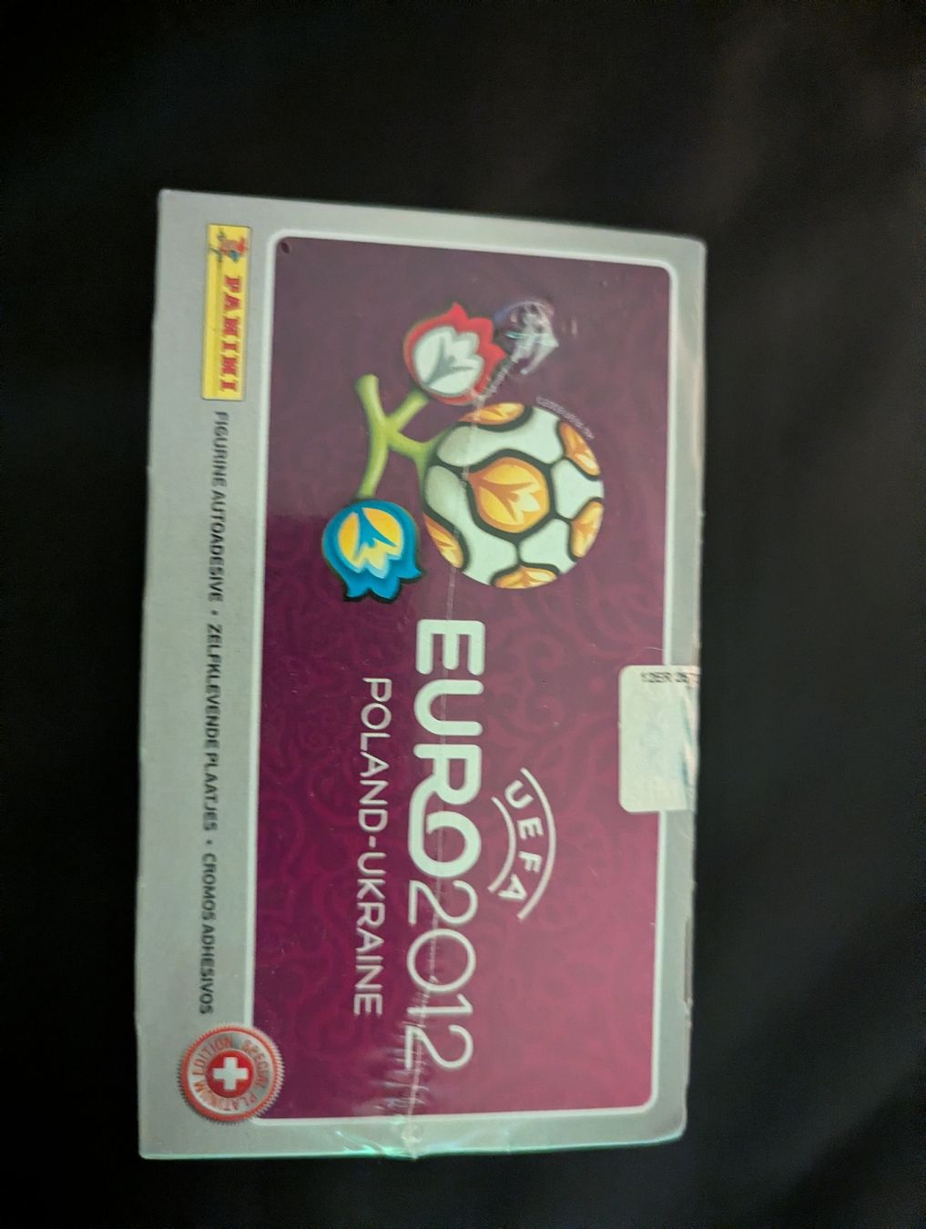 Panini Sammelbilder & Trading cards: Panini Album 2012 mit einer Orginal verschweissten Box – Neu (gemäss Beschreibung) aus Oberweningen von jul_sg58 1
