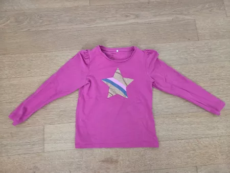 T-shirt étoile taille 116