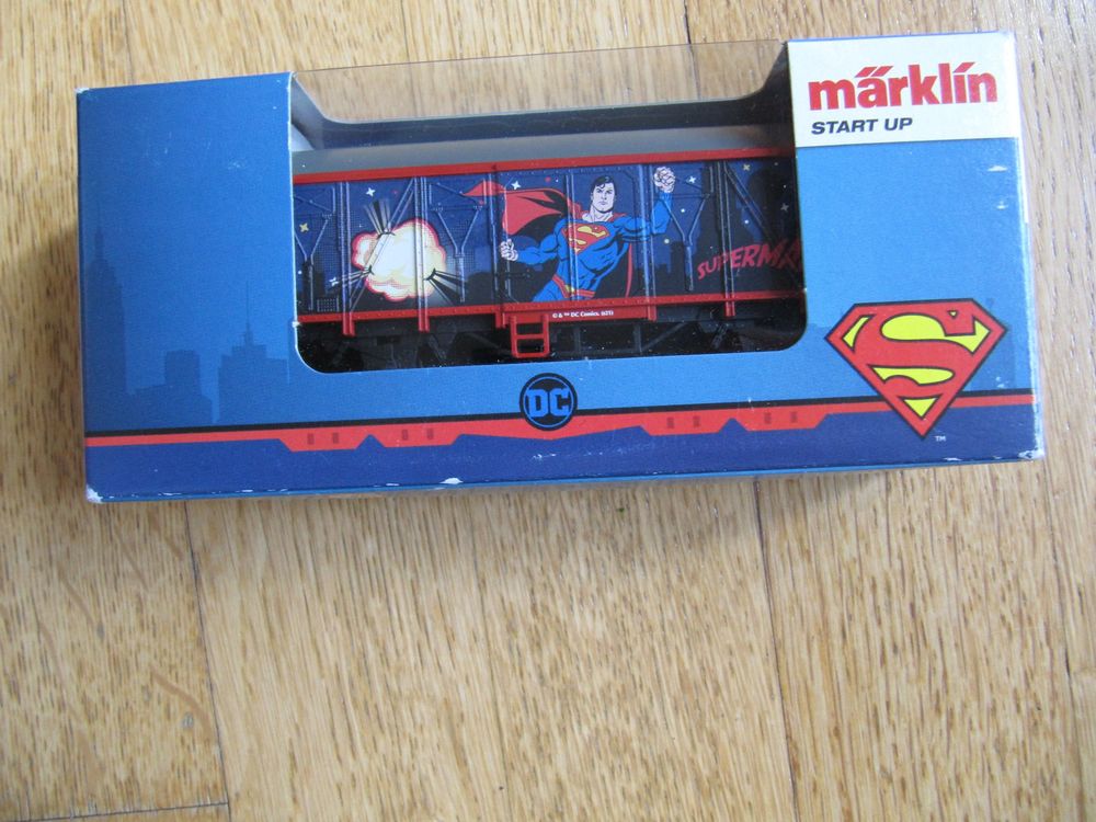 Gedeckter Güterwagen im Superman Design - Märklin Start up | Kaufen auf ...