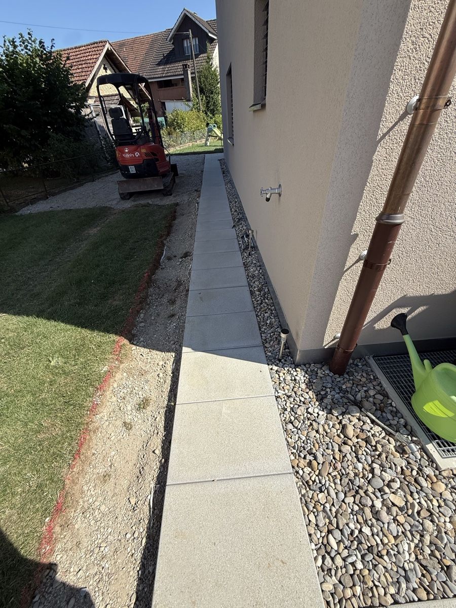 Revêtements de sol: Gartenplatten – D'occasion à Othmarsingen par AnaRita28 1