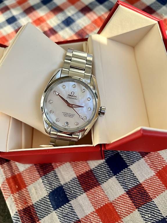 Omega Orologi: Oméga Seamaster Aqua Terra 38.5mm with diamond – Nuovo (secondo la descrizione) da Sion venduto da Jeannine10