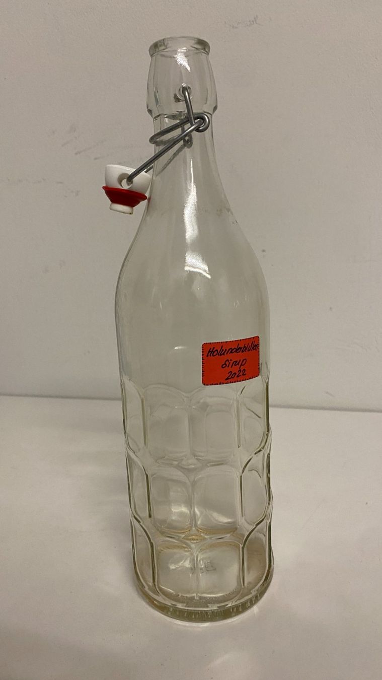 Verres, cruches & bouteilles: Bügelflaschen 1 Liter – D'occasion à Aadorf par markrit 1
