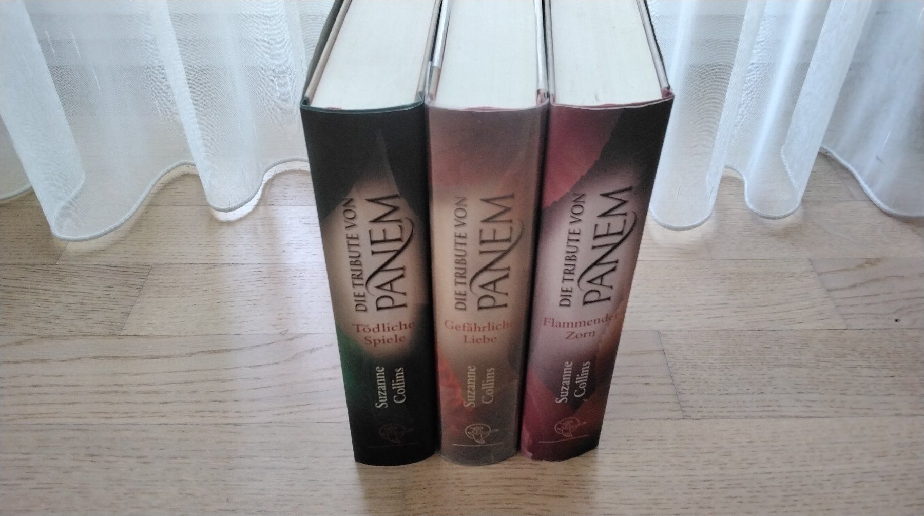 Bücher: DIE TRIBUTE VON PANEM - Trilogie TOP ZUSTAND – Gebraucht aus Steinhausen von pinu09