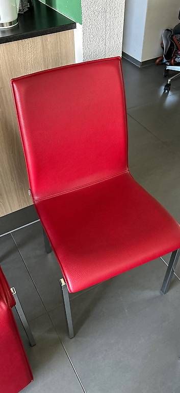 Chaises: 6Möbel Märki Stühle kirschrot,Leder – D'occasion à Islikon par Joery