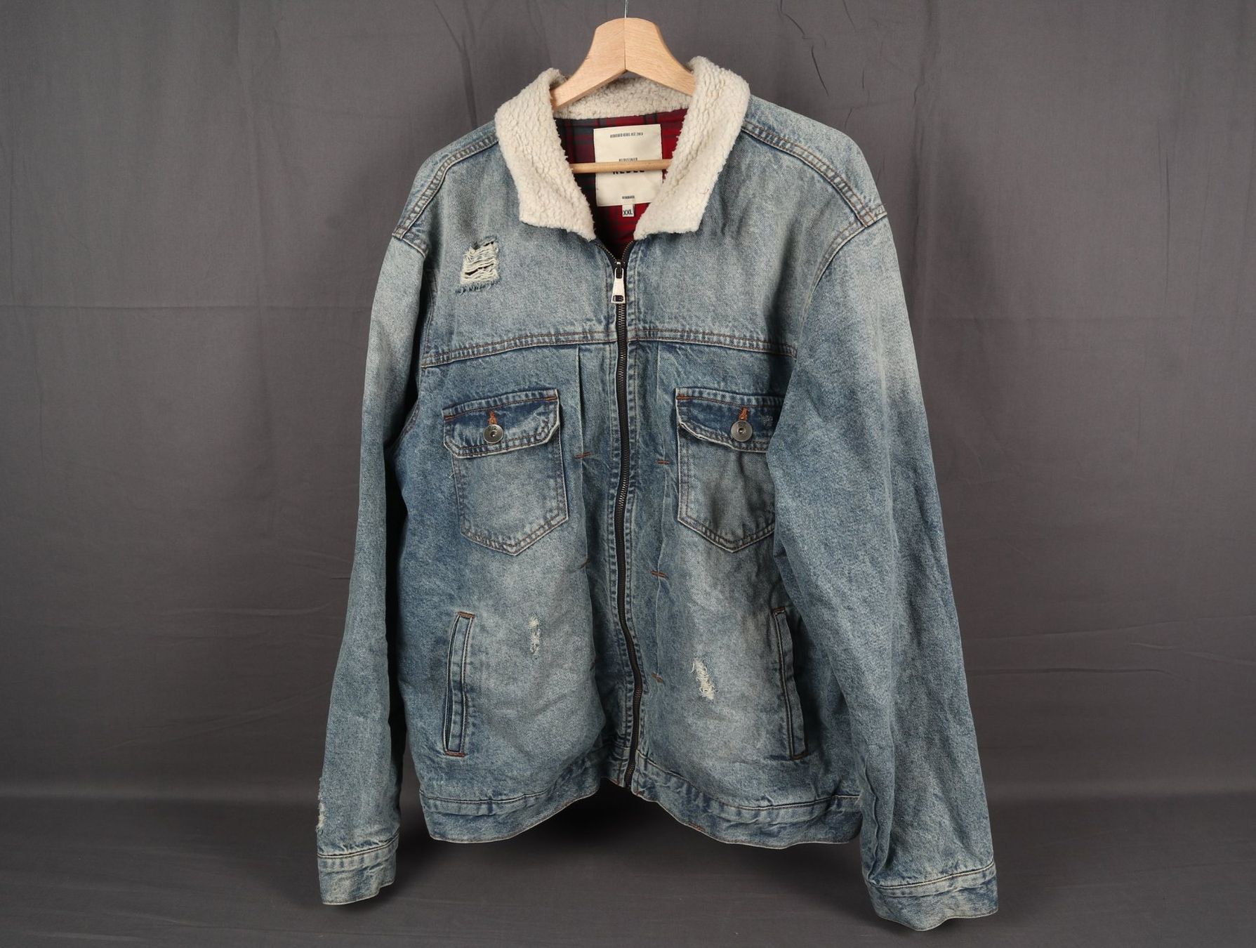 Jacken: REBEL Jeansajacke – Gebraucht aus Steinen von Restwert_Steinen