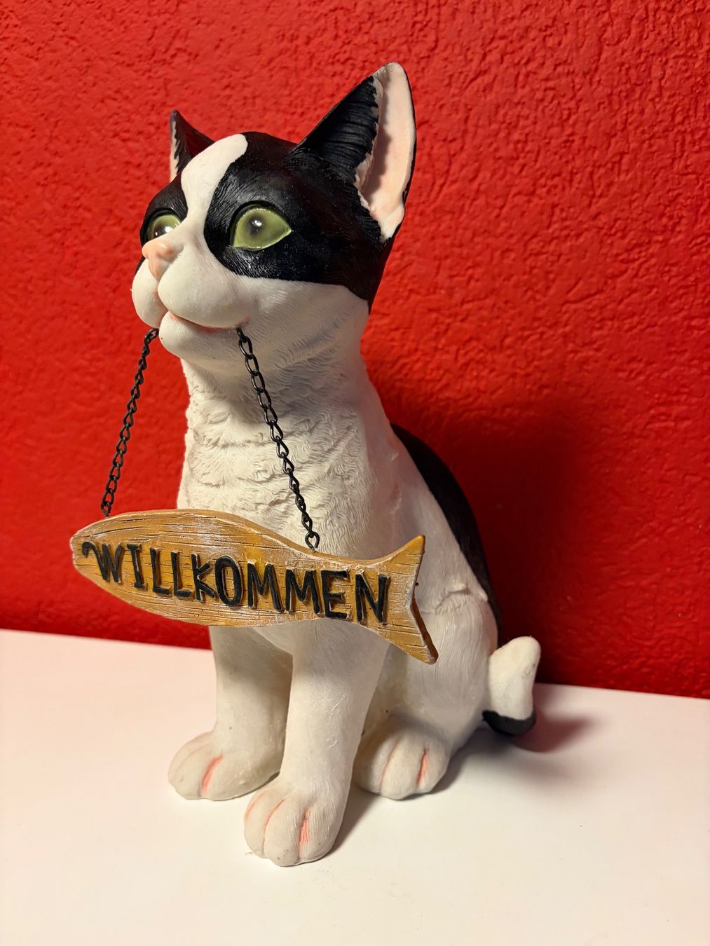 Figuren: Willkommen! Deko-Katze fürs Haus – Neu und originalverpackt aus Zäziwil von Emlea