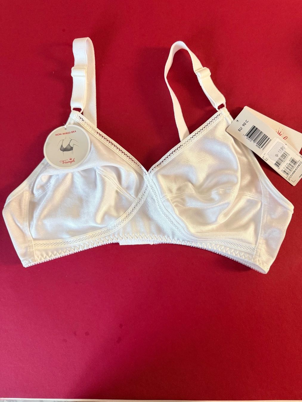 Triumph Sonstige Unterwäsche: TRIUMPH, Bügelloser BH ELASTIFORM, Grösse 90C, Farbe Weiss – Neu und originalverpackt aus Rudolfstetten von gst_g7xl