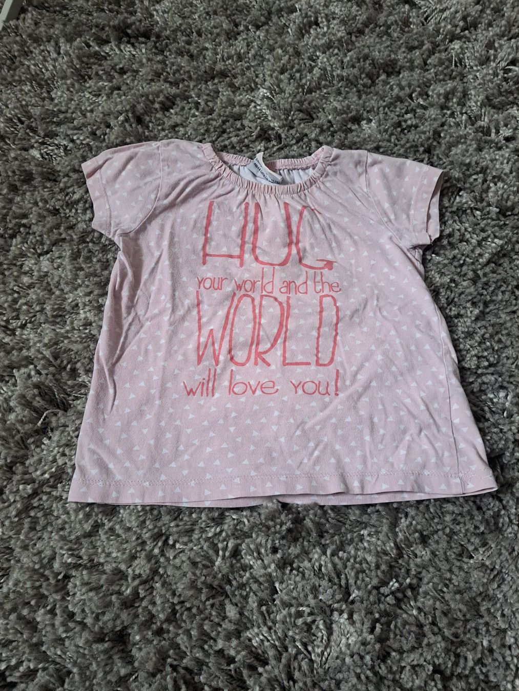 Blusen, T-Shirts & Tops: T-Shirt Grösse 104 – Gebraucht aus Kaltbrunn von Nili133