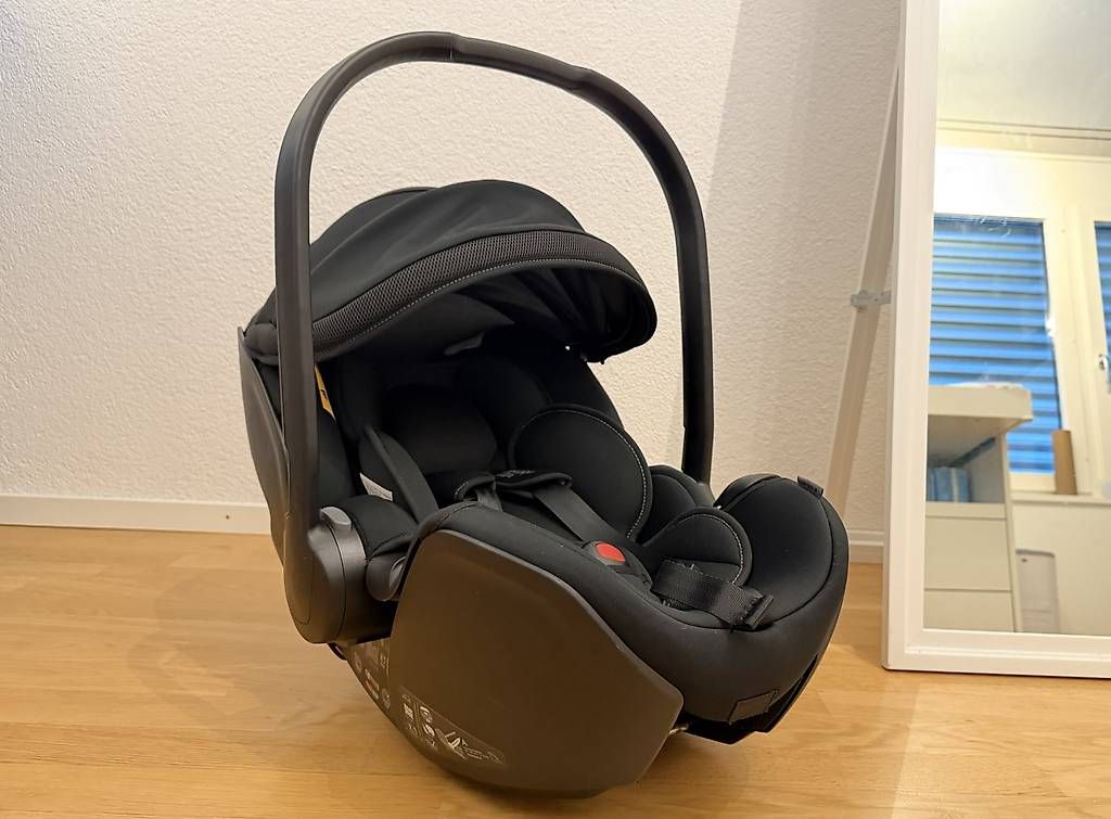 Seggiolini per auto: Britax Römer Baby-Safe Pro Babyschale - Unfallfrei – Usato da St. Gallen venduto da verkaufensg