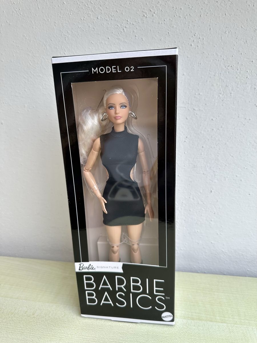 Bambole: Barbie Basics Bewegliche Puppe – Nuovo e nell'imballaggio originale da Zürich venduto da Kat_5557 1