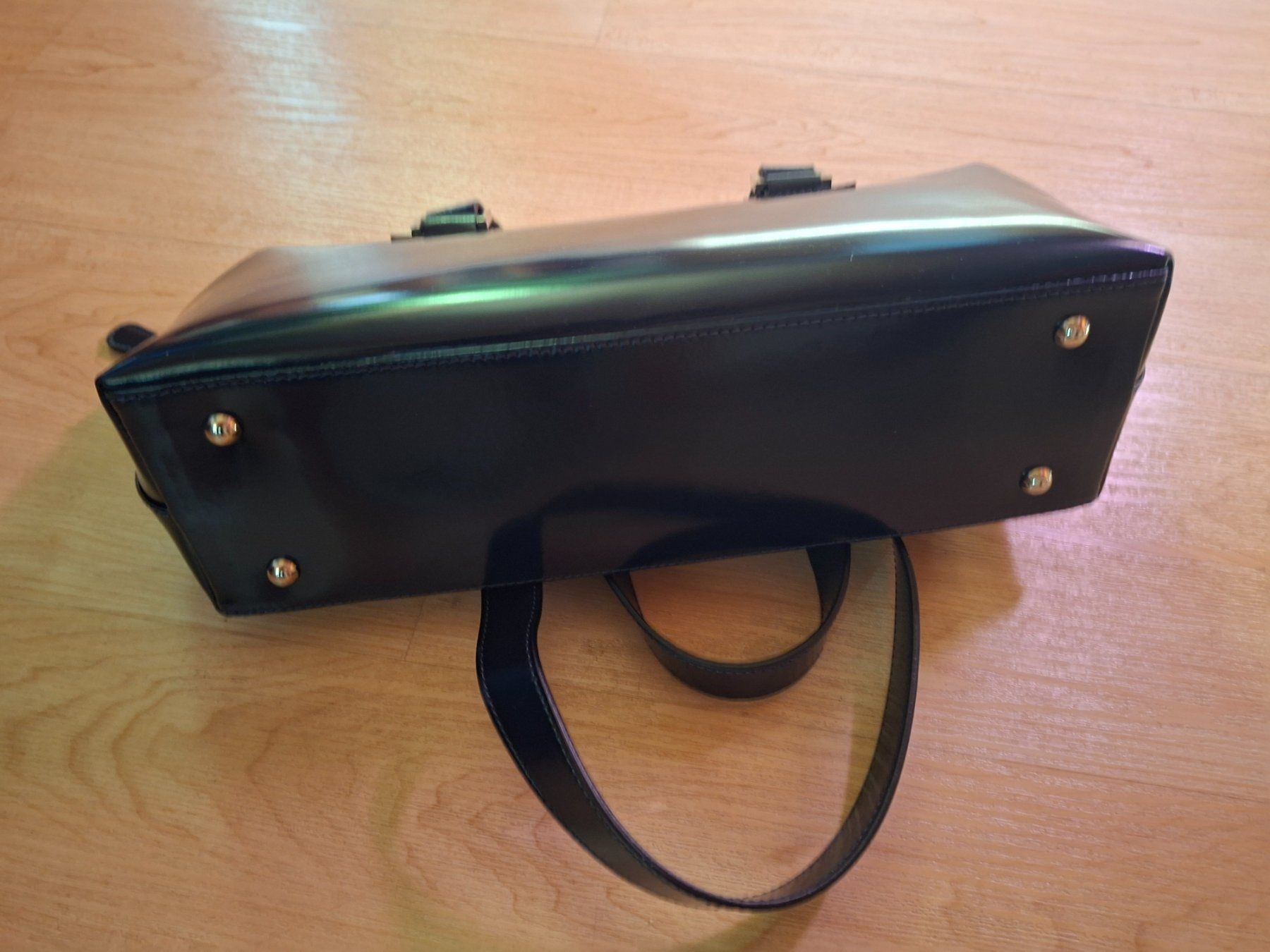 07 14 Borse da donna: 07 14 Schultertasche – Usato da Unterbach BE venduto da Wilhelmina24 1