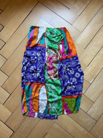 Satin Rock bunt gemustert XS