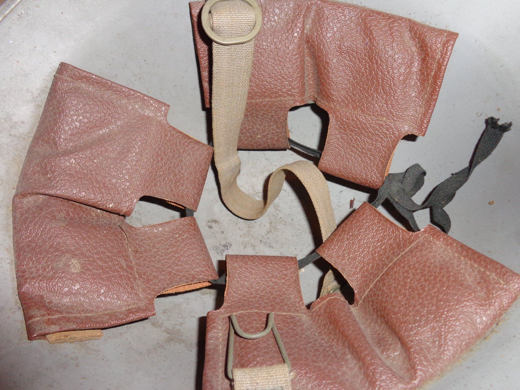 Uniformi & Effetti personali: Original Militärhelm metall – Usato da Liestal venduto da Gecko16 4