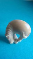 Kleines Pferdchen geschnitzt asiatisch 3,8 cm hoch