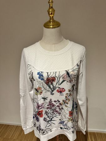 Sweater size S