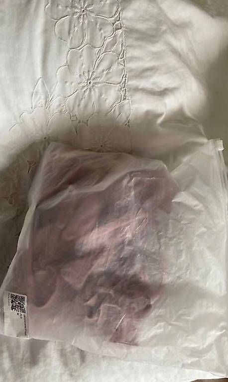 Badekleider & Bikinis: Pink Bikini mit Minirock Samiol M – Gebraucht aus Schlieren von dan_6v6q 1