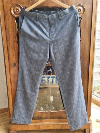 Hose kariert Grösse 32S